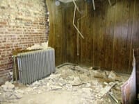 fc_BaconeCollegeClassroom2_200w